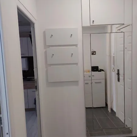 Apartment Sweet *
